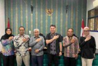Pada Jumat (12/9/2025), Kabid Humas Polda Sumut, Kombes Pol Dr. Ferry Walintukan, S.I.K., S.H., M.H., melakukan koordinasi dengan Ketua Komisi Informasi Publik (KIP) Provinsi Sumatera Utara, Dr. Abdul Harris, S.H., M.Kn., bertempat di Kantor KIP Provinsi Sumut, Jl. Alfalah No.22, Medan Johor.