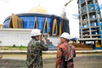 Wakil Wali Kota Medan H Zakiyuddin Harahap meninjau pembangunan masjid di area Medan Islamic Center (MIC), di Jalan Rawe IV, Kecamatan Medan Labuhan, Kamis (25/9/25).