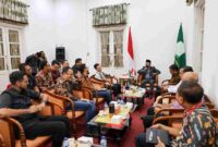  Bupati Aceh Timur Iskandar Usman Al-Farlaky, S.H.I., M.Si menerima audiensi jajaran PT. Pembangunan Aceh (PEMA) di Pendopo Bupati, Kamis, 2 Oktober 2025. 
