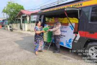 Polres Pelabuhan Belawan kembali melaksanakan kegiatan Gerakan Pangan Murah Polri pada Jumat, 3 Oktober 2025, dengan menjual beras SPHP dari Bulog kepada masyarakat. Kegiatan ini dilaksanakan di dua lokasi, yakni di Pajak Baru Belawan oleh Sat Binmas dan di Jalan Selebes oleh Polsek Belawan.