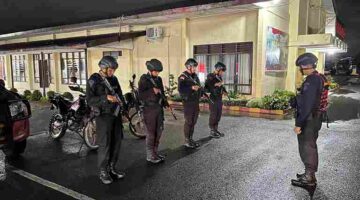 Regu Personel Batalyon A Pelopor Satbrimob Polda Sumut melaksanakan Patroli Dialogis pada Rabu malam, 22 Oktober 2025 di wilayah hukum Polrestabes Medan.