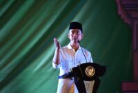 Wapres Gibran saat di Acara Silaturahmi Nasional Alumni Menyongsong Tiga Abad Buntet Pesantren di Lapangan MANU Putra Buntet Pesantren, Kabupaten Cirebon, Kamis (23/10/2025).