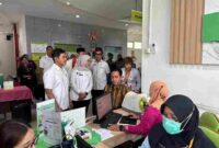 Wakil Presiden (Wapres) Gibran Rakabuming Raka  Dalam momentum ulang tahunnya, Wapres mengikuti langsung program Cek Kesehatan Gratis (CKG) di Puskesmas Menteng, Jakarta Pusat, pada Jumat (31/10/2025).