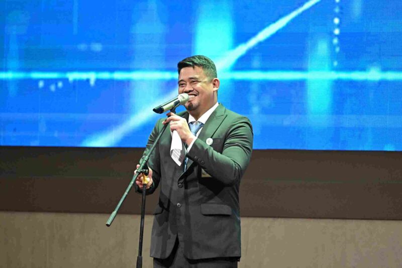 Gubernur Sumatera Utara (Sumut) Muhammad Bobby Afif Nasution meluncurkan Universal Health Coverage (UHC) Prioritas, Program Berobat Gratis (Probis) Sumut Berkah, di Graha Bhineka Perkasa Jaya, Lubukpakam, Deliserdang, baru-baru ini.