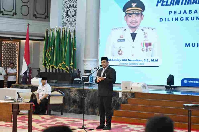 Gubernur Sumatera Utara (Sumut) Bobby Nasution melantik Pejabat Administrator dan Pejabat Pengawas di Lingkungan Pemerintah Provinsi Sumut, di Aula Raja Inal Siregar Kantor Gubernur Sumut Jalan Diponegoro Nomor 30 Medan, Rabu (8/10/2025).