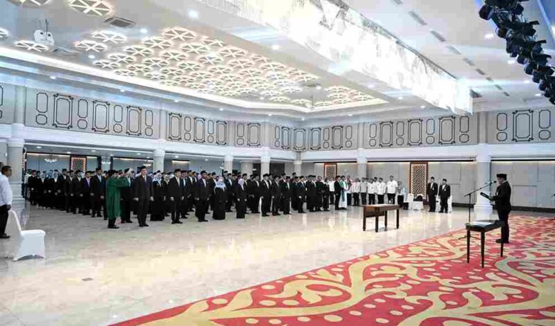 Gubernur Bobby Nasution saat Melantik 177 ASN di Lingkungan Pemprovsu, Rabu (8/10/2025)