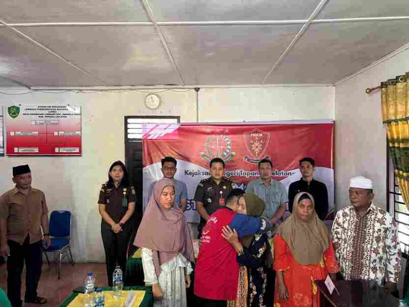 Kejaksaan Tinggi (Kejati) Sumatera Utara resmi menerapkan restorative justice (RJ) terhadap perkara pidana dari Kejaksaan Negeri (Kejari) Tapanuli Selatan.