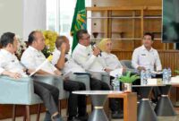 Pemerintah Provinsi Sumatera Utara (Sumut) melalui Badan Penanggulangan Bencana Daerah (BPBD) Provinsi Sumut melakukan Konferensi Pers terkait Kesiap siagaan bencana berbasis komunitas. Kegiatan yang difasilitasi Dinas Kominfo Sumut ini berlangsung di Lobby Dekranasda Lantai 1 Kantor Gubernur Sumut Jalan Diponengoro Kota Medan, Rabu (8/10).