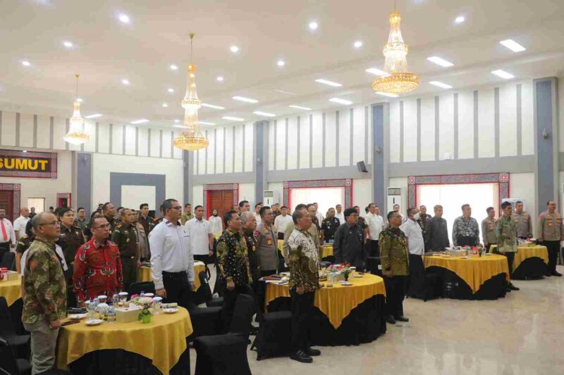Rapat Koordinasi Penguatan Sinergi dan Kolaborasi Aparat Penegak Hukum, BPK, dan BPKP guna Mewujudkan Pemberantasan Korupsi yang Efektif di Provinsi Sumatera Utara.   di Aula Tribrata Mapolda Sumut pada Selasa (30/9/2025) 