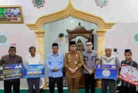Wali Kota Medan, Rico Tri Putra Bayu Waas, melaksanakan Safari Ashar di Masjid Al Ikhlas, Kelurahan Laucih, Kecamatan Medan Tuntungan, Senin (27/10/2025).