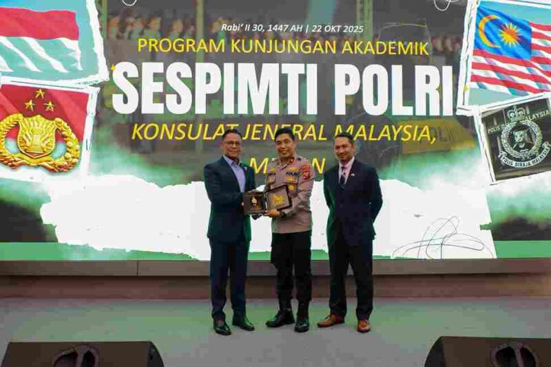 Kepolisian Daerah Sumatera Utara (Polda Sumut) menerima kunjungan Program Lawatan Akademik (Overseas Study Visit–KKLN) peserta Sespimti Polri Dikreg ke-34 Tahun 2025 di Konsulat Jenderal Malaysia di Medan, Rabu (22/10).