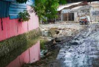 Kondisi  jalan Sicanang, Kec. Medan Belawan, Selasa (7/10/2025).