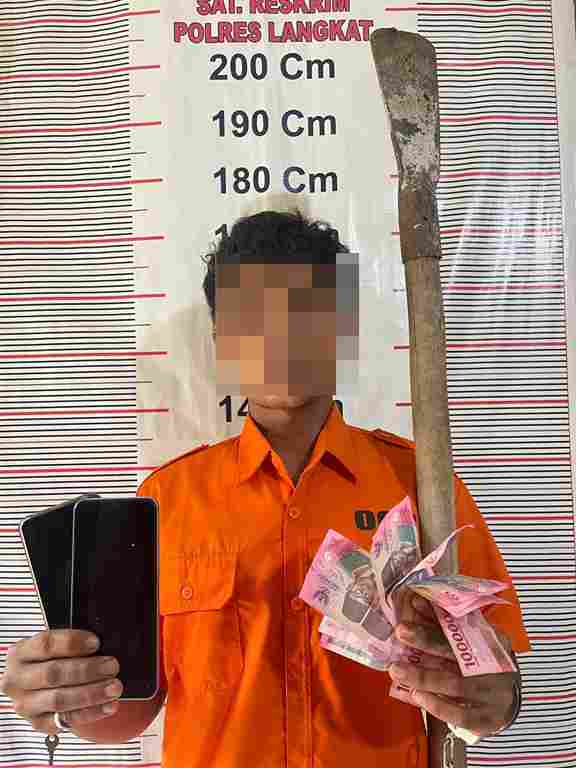 pelaku berinisial E (24)