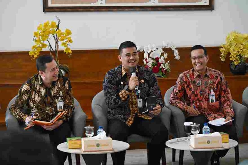 Konferensi Pers bersama Gubernur Sumatera Utara (Sumut) Muhammad Bobby Nasution dan Jajaran Direksi Bank Sumut terkait 