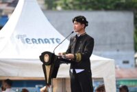  Wakil Presiden (Wapres) Gibran Rakabuming pada acara Pembukaan Festival Budaya Legu Tara No Ate di Lapangan Pelabuhan Perikanan Nusantara, Ternate, Kamis (16/10/2025).
