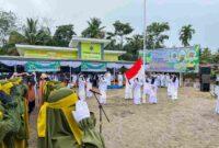 Wakil Wali Kota Herlina menjadi inspektur upacara Peringatan Hari Santri Nasional ke XI Tahun 2025, di  Pondok Pesantren (Ponpes) Mahabbaturrosul SAW, di Kelurahan Simarimbun Kecamatan Siantar Marimbun, Rabu (22/10/2025)