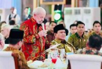 Presiden Republik Indonesia Prabowo Subianto menjamu tamu negara Presiden Republik Federasi Brasil Luiz Inácio Lula da Silva dan Ibu Negara Rosangela (Janja) Lula da Silva dalam sebuah santap malam kenegaraan di halaman Istana Kepresidenan Jakarta, pada Kamis, 23 Oktober 2025. 