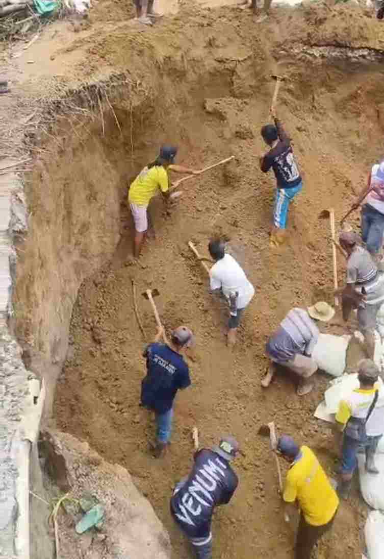 aksi menanggapi bencana infrastruktur yang memutus total Jalan Provinsi penghubung Raya–Raya Kahean. Bencana ini terjadi di Dusun VI Buttu Ganjang, Nagori Siporkas, dan sempat melumpuhkan akses warga setempat.