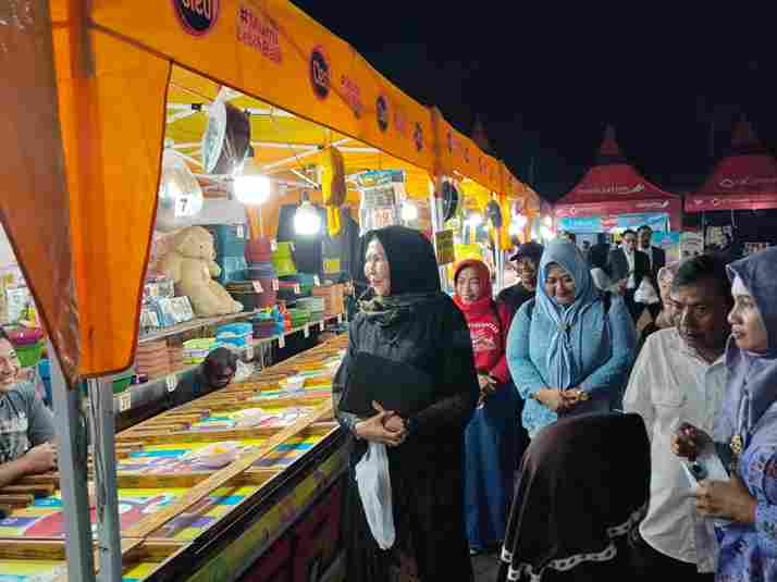 Suasana malam Rangkaian kegiatan Malang Kreasi Nusantara 2025 yang digelar oleh Barisan Relawan Jalan Perubahan (BARA JP)