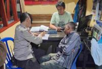 Polsek Siantar Marihat, Polres Pematangsiantar, mengamankan seorang pria berinisial OHP (21), warga Kecamatan Sidamanik, Kabupaten Simalungun, yang diduga melakukan tindak pidana pencurian dengan pemberatan (curat). Aksi pencurian itu terjadi pada Sabtu pagi, 25 Oktober 2025, sekitar pukul 06.19 WIB.