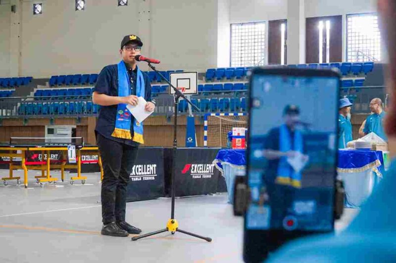 Persatuan Tenis Meja (PTM) Eksekutif Sumatera Utara merayakan hari jadinya yang ke-17 dengan menggelar pertandingan tenis meja di Urban Community Park, Kebun Bunga Medan, Selasa (28/10/2025). Acara berlangsung meriah dengan kehadiran Wali Kota Medan, Rico Tri Putra Bayu Waas.