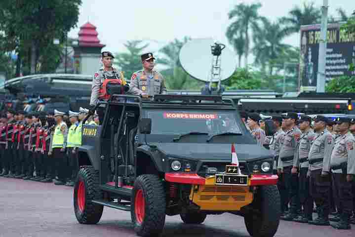 Kepolisian Daerah (Polda) Sumatera Utara menggelar Apel Kesiapan Tanggap Darurat Bencana di Lapangan KS Tubun Mapolda Sumut, Rabu (5/11/2025).
