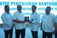 Bupati Asahan, Taufik Zainal Abidin, S.Sos., M.Si., membuka secara resmi Bimbingan Teknis (Bimtek) Penyaluran Bantuan Pangan Periode Oktober–November 2025 di Aula Melati, Kantor Bupati Asahan, Rabu (5/11/2025).
