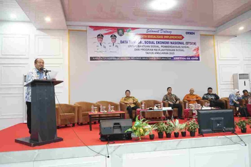 Sosialisasi Implementasi Data Tunggal Sosial Ekonomi Nasional (DTSEN) Tahun Anggaran 2025 di Ballroom Hotel Antariksa Kisaran.