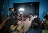 Pemerintah Provinsi (Pemprov) Sumatera Utara (Sumut) menyegel tempat hiburan malam (THM) Blue Night di Kecamatan Sei Bingai, Kabupaten Langkat, pada Sabtu (1/11/2025) malam.
