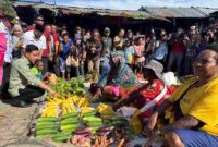 Wakil Presiden (Wapres) Gibran Rakabuming meninjau langsung kondisi Pasar Wosi di Manokwari, Papua Barat, Rabu pagi (5/11/2025).