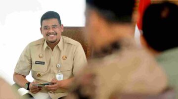 Gubernur Sumatera Utara (Sumut) Muhammad Bobby Afif Nasution menerima kunjungan pengurus  Perkumpulan Persaudaraan Putra Solo (P3S) Sumut, di Anjungan Lantai 9 Kantor Gubernur Sumut Jalan Diponegoro Kota Medan, Kamis (6/11/2025).