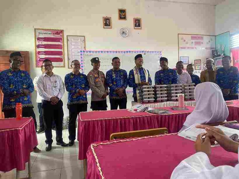 Wakil Bupati Aceh Timur, T. Zainal Abidin, S.Pd.I., M.H., secara resmi meluncurkan program Makan Bergizi Gratis (MBG) yang digagas Yayasan Gerakan Gizi Indonesia Raya. Kegiatan tersebut berlangsung di Dusun Kuta Rambong, Gampong Meunasah Lubok, Kecamatan Pante Bidari, Aceh Timur, pada Senin, 17 November 2025.