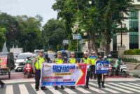 Operasi Zebra Toba 2025 yang digelar Direktorat Lalu Lintas Polda Sumatera Utara terus berlangsung dengan berbagai kegiatan edukatif dan preventif. Sejak Kamis pagi, (20/11/2025),