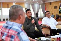 Bobby Nasution segera menggelar pertemuan dengan Bupati Deliserdang Asri Ludin Tambunan di Aula Tengku Rizal Nurdin, Jalan Sudirman No. 41 Medan, Minggu (2/11/2025).