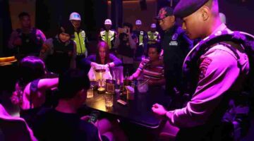Kepolisian Daerah Sumatera Utara (Polda Sumut) bersama unsur TNI melaksanakan razia gabungan di tempat hiburan malam (THM), Selasa malam (4/11/2025) hingga Rabu dini hari (5/11/2025).