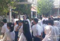 Polsek Perdagangan Polres Simalungun melaksanakan program Polri Goes to School di SMP Negeri 1 Bandar dengan tema Pergaulan Remaja dan Bahaya Napza serta sosialisasi Operasi Zebra Toba 2025.