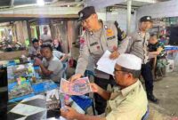 Personel Polsek Simpang Jernih Sosialisasi Penerimaan Calon Anggota Polri Bintara Brimob Tahun 2025 Kepada Pelajar Sekolah dan Warga