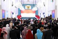 Presiden Prabowo Subianto menganugerahkan gelar Pahlawan Nasional kepada sepuluh tokoh dari berbagai daerah dalam sebuah upacara khidmat yang digelar di Istana Negara, Jakarta, pada Senin, 10 November 2025.