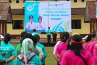 Sekretaris Daerah (Sekda)  Junaedi Antonius Sitanggang SSTP MSi menjadi pembina upacara Puncak Peringatan Hari Kesehatan Nasional (HKN) ke-61 Tahun 2025 di Lapangan Mako Brimob Kota Pematangsiantar, Jalan Ahmad Yani Kelurahan Asuhan Kecamatan Siantar Timur, Rabu (12/11/2025).