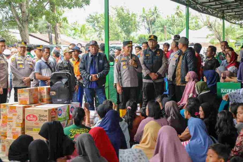 . Pada Jumat (28/11), Wakapolda Sumut Brigjen Pol Rony Samtana, S.I.K., M.T.C.P., mewakili Kapolda Sumut Irjen Pol Whisnu Hermawan Februanto, S.I.K., M.H., meninjau dua posko pengungsian, yaitu di Kecamatan Hinai, Kabupaten Langkat, dan Kecamatan Medan Helvetia, Kota Medan.