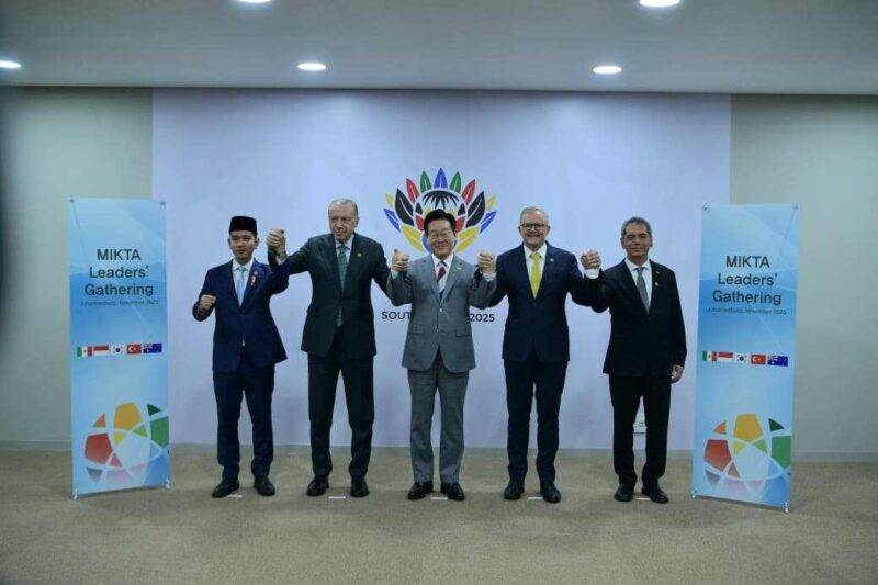 Wakil Presiden Gibran Rakabuming menghadiri MIKTA Leaders’ Gathering di Hall 7 Johannesburg Expo Centre, Afrika Selatan, Sabtu (22/11/2025)