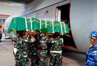 Wapres Gibran Lepas Keberangkatan Jenazah Ibu Rugaiya Usman Wiranto di Lanud Halim