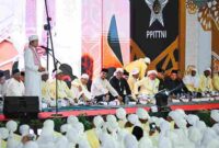 Zikir Akbar Nasional Perkumpulan Pengajian Ilmu Tasawuf Thoriqoh Naqsyabandiyah Indonesia (PPITTNI) di Gedung Serbaguna Pemprov Sumut, Jalan Williem Iskandar/Pancing, Deliserdang, Minggu (23/12/2025).