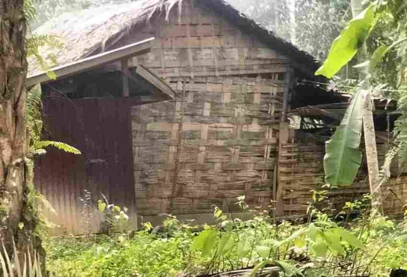 Salah satu rumah warga miskin.