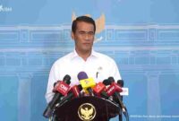 Setelah ratas, Menteri Pertanian Amran Sulaiman menyampaikan perkembangan terkait ketahanan pangan nasional serta sejumlah capaian dan rencana strategis sektor pangan dan peternakan.