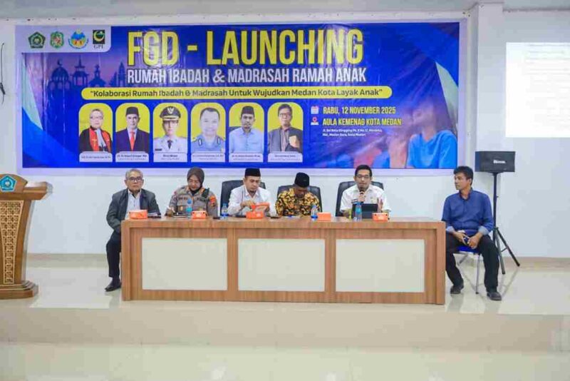Kepala Bappeda Ferry Ichsan, saat menghadiri acara Launching Rumah Ibadah dan Madrasah Ramah Anak di Aula Kantor Kementerian Agama (Kemenag) Kota Medan, Rabu (12/11/2025).