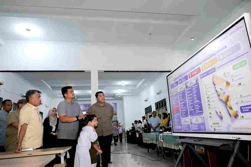 Gubernur Sumatera Utara Muhammad Bobby Afif Nasution menyampaikan apresiasi kepada Staf Khusus Presiden Bidang Pembinaan Generasi Muda dan Pekerja Seni Raffi Ahmad atas bantuan senilai Rp5 miliar untuk korban banjir dan tanah longsor di Sumut.