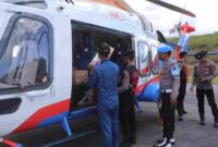 Polda Sumatera Utara terus mempercepat pendistribusian bantuan logistik bagi warga terdampak banjir bandang dan tanah longsor di wilayah Sibolga dan Tapanuli Tengah. Pada Selasa, 2 Desember 2025, Polda Sumut kembali memaksimalkan jalur udara menggunakan helikopter