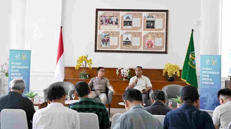 Konferensi Pers Dinas Kesehatan Provinsi Sumatera Utara, Jumat (5/12/2025).