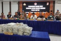 Polres Asahan kembali menegaskan komitmennya dalam memberantas peredaran narkotika dengan memusnahkan 76 kilogram sabu, Rabu (3/12/2025).